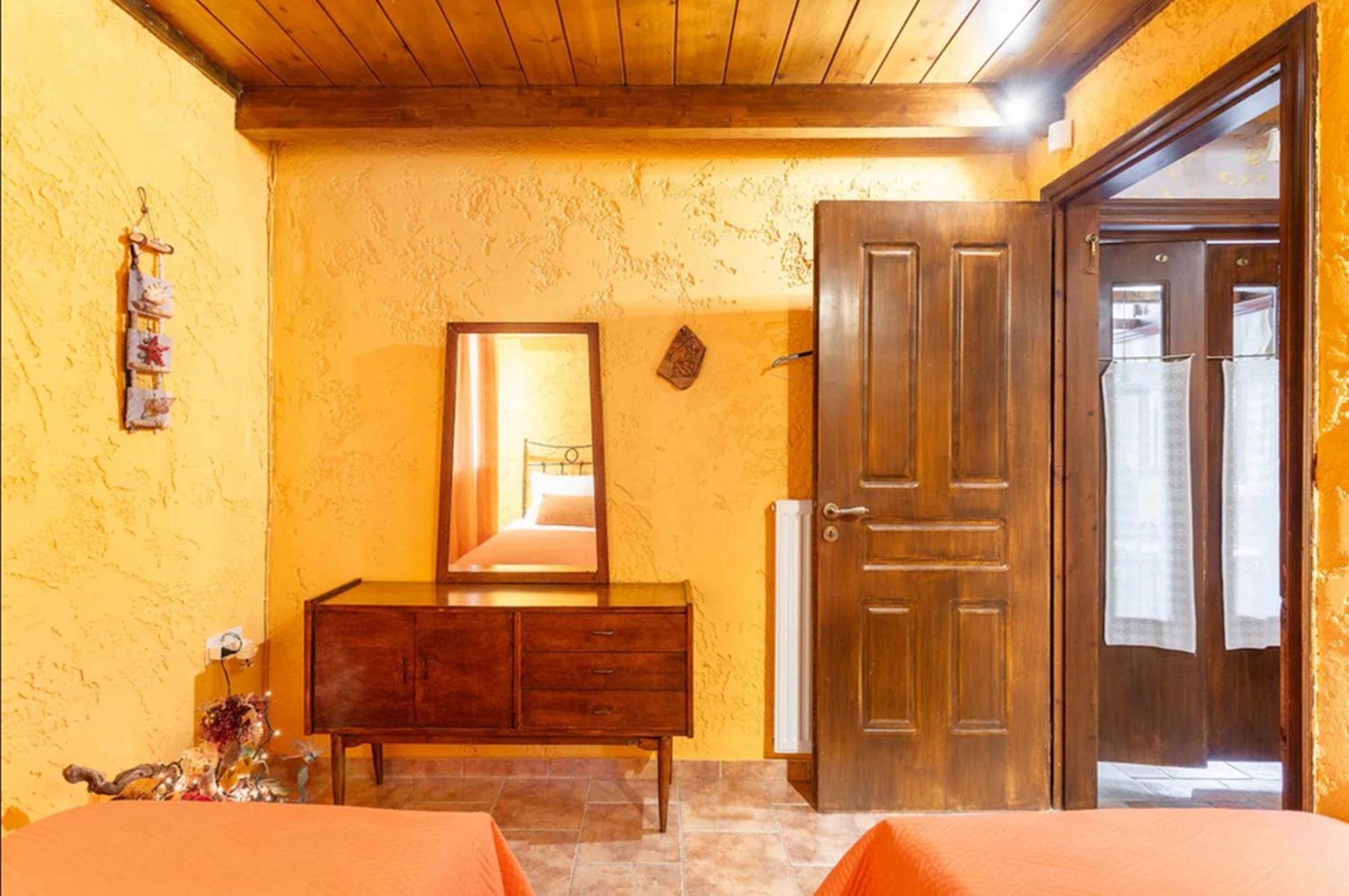 Turdus Merula Retreat Néa Mákri Extérieur photo